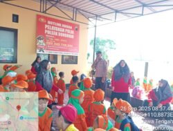 Murid RA Paud Iqbal Kunjungi Polsek Donorojo, Belajar Serunya Jadi Polisi
