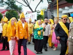Gubernur Dan Wagub Sulteng, Disambut Adat Pada Upacara HUT Ke 47 Kota Palu