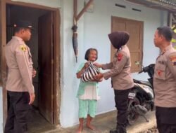 Polsek Gombong Gelar Aksi Peduli Sesama, Salurkan Bantuan Sembako