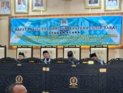 Empat Raperda Prioritas Jadi Fokus Pembahasan Bupati Pesisir Barat di Paripurna DPRD