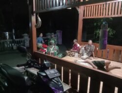 Babinsa Sambi Bersama Linmas Gelar Patroli Perkuat Keamanan Wilayah