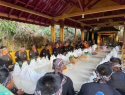 Doa Bersama dan Larung Sesajen di Gunung Srandil, Wujud Syukur Prajurit Yonif TP 838/PW dan Masyarakat