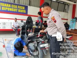Bripka Satriyo Adji Laksanakan Pelayanan Cek Fisik Ranmor di Polres Kendal