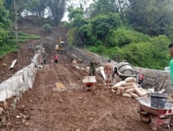 Gotong Royong Satgas TMMD Kodim Boyolali Pacu Pembangunan Talud di Desa Candi