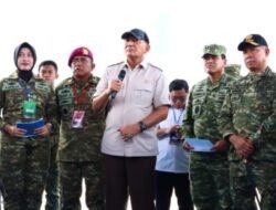 Bupati dan Wakil Bupati Dampingi Menham RI Sjafrie Samsoeddin Panen Raya Di desa Madukoro Kecamatan Kotabumi Utara Lampung Utara
