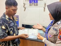 Brigpol Yessy Jadi Duta Pelayanan di Loket BPKB Satlantas Polres Kendal
