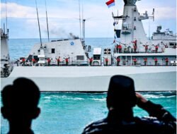 Kemegahan Armada Nusantara: Presiden Prabowo Saksikan Demo Laut TNI AL di Teluk Jakarta