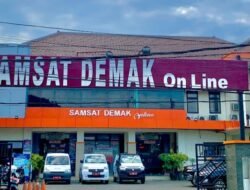 Warga Keluhkan Pelayanan Samsat Demak, Ada Dugaan Pungutan Rp50 Ribu Tanpa Dokumen Asli
