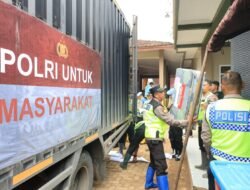 Bantuan Kapolri Untuk Korban Longsor Majenang Jateng