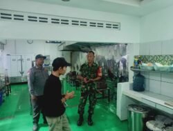 Sukseskan Program Pemerintah, Babinsa Sondakan Terjun Langsung Ke Lapangan Cek Dapur MBG di Wilayah Binaan