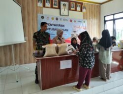 Penyaluran Bantuan Pangan Bulog Desa Tajur Berjalan Sukses