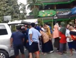 Mobil MBG Seruduk Barisan Siswa di SDN 01 Kalibaru, Belasan Anak Terluka