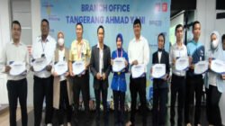 BRI KC Tangerang Ahmad Yani Berikan Penghargaan kepada Pekerja Terbaik Bulan November