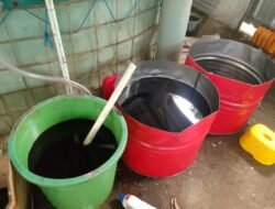 HEBOH! Istri Kepala Desa Sadeng Diduga Kriminalisasi 8 Wartawan Setelah Investigasi Ungkap Dugaan Penyulingan Oli, Emas Ilegal & Pesta Narkoba