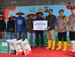 Polsek Lawang Kidul Bersinergi dengan PLN Nusantara Power Unit Pembangkit Bukit Asam Salurkan Bantuan Alsintan Untuk Petani