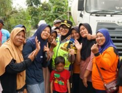 Polri Presisi di Pelosok Desa: Kapolres Sragen Kawal dan Ikut Bangun Jembatan Slogo