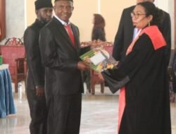 Pelantikan Pengangkatan Sumpah 5 Anggota DPRK Jalur Otsus Kabupaten Maybrat