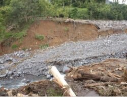Korban Meninggal Dunia Akibat Bencana Hidrometeorologi di Aceh, Sumut, dan Sumbar Capai 442 Jiwa