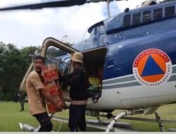 Warga Aceh Tengah Terima Bantuan Logistik BNPB Via Jalur Udara