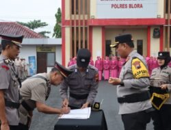 Polres Blora Gelar Sertijab Tiga Pejabat Utama dan Kenaikan Pangkat 65 Personel