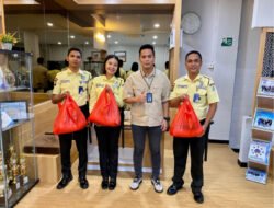 BRI Kebon Jeruk Salurkan Sembako sebagai Bentuk Apresiasi kepada Petugas Keamanan